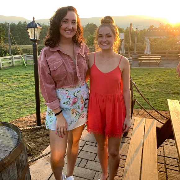 Meet your Posher, Morgan and Katherine - Picture 1 of 1